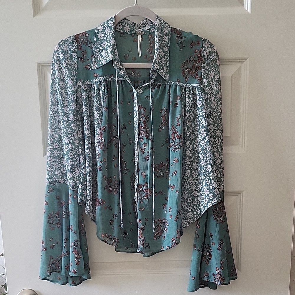 Free People Boho Floral Button Up Top Sz XS